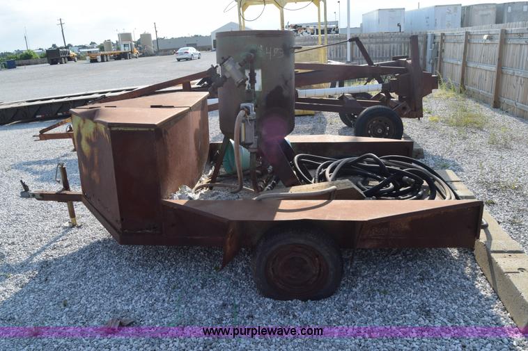 image for item AZ9010 Clemco SCWB-2452 sandblaster