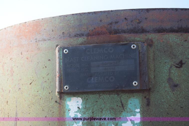 image for item AZ9010 Clemco SCWB-2452 sandblaster