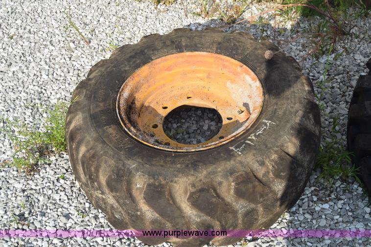 image for item AZ9013 (3) 12.5-80-18 tires