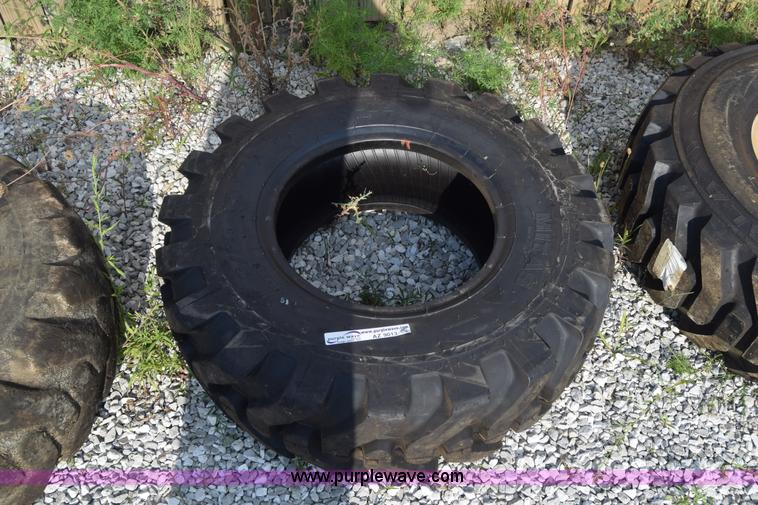 image for item AZ9013 (3) 12.5-80-18 tires