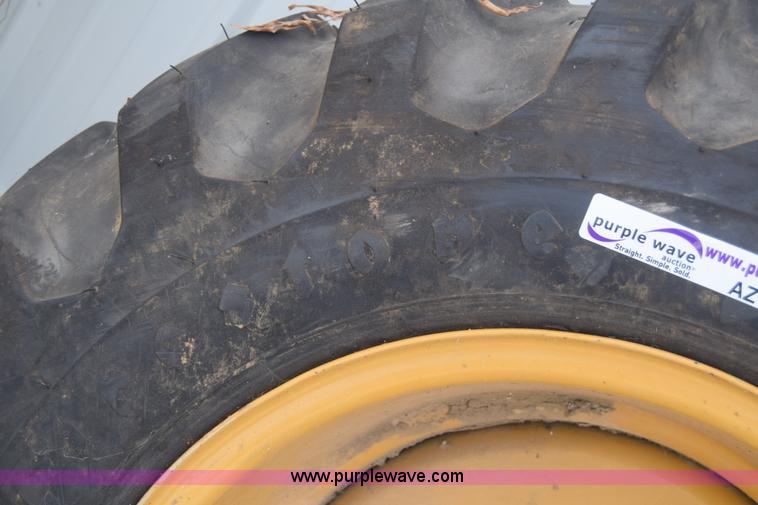 image for item AZ9016 Firestone 12.5-20 tire