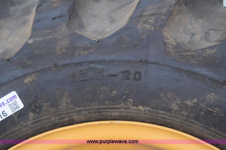 image for item AZ9016 Firestone 12.5-20 tire