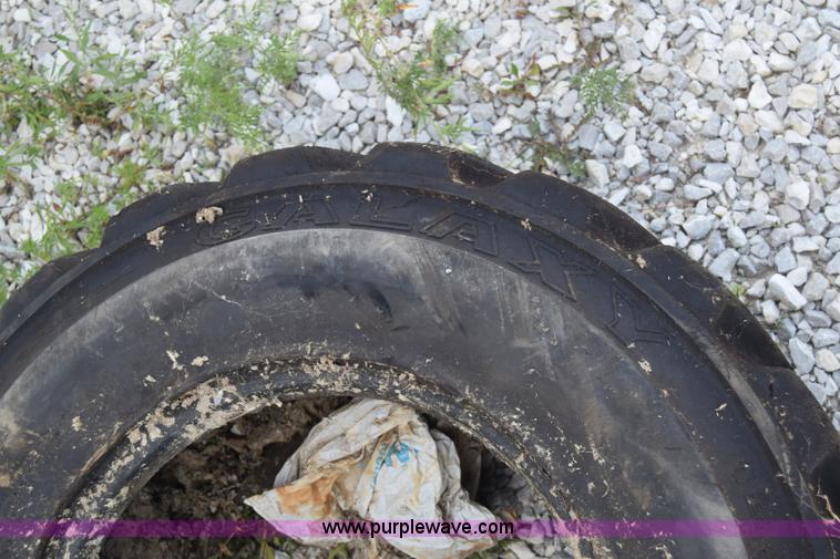 image for item AZ9017 (5) 12 x 16.5 tires