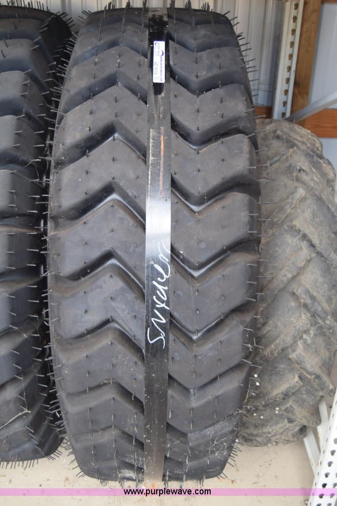 image for item AZ9018 (5) 18.00-25 tires