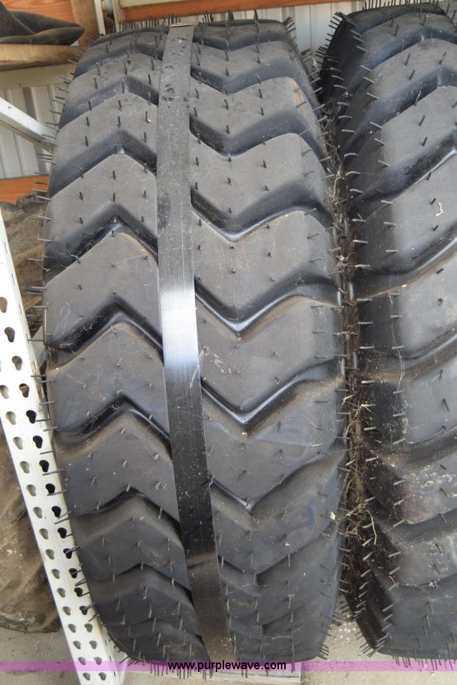 image for item AZ9018 (5) 18.00-25 tires