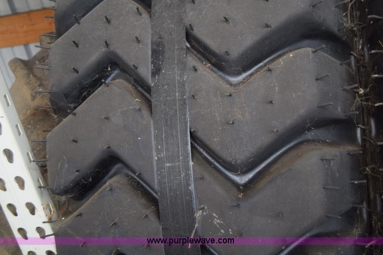 image for item AZ9018 (5) 18.00-25 tires