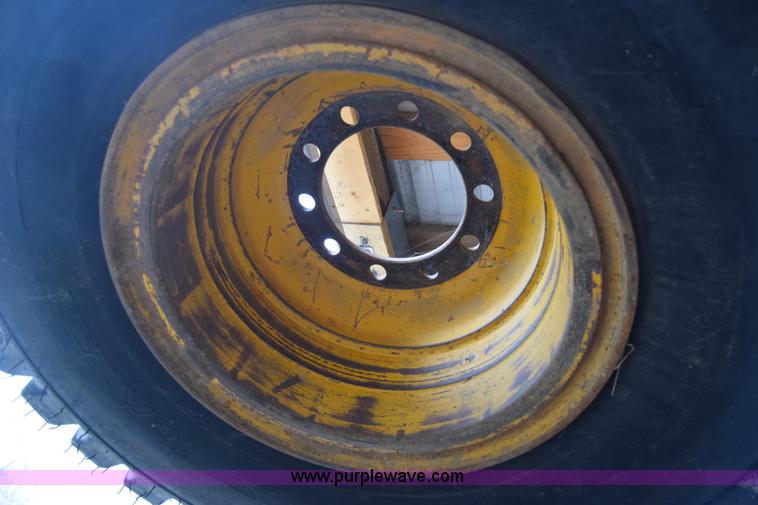 image for item AZ9018 (5) 18.00-25 tires