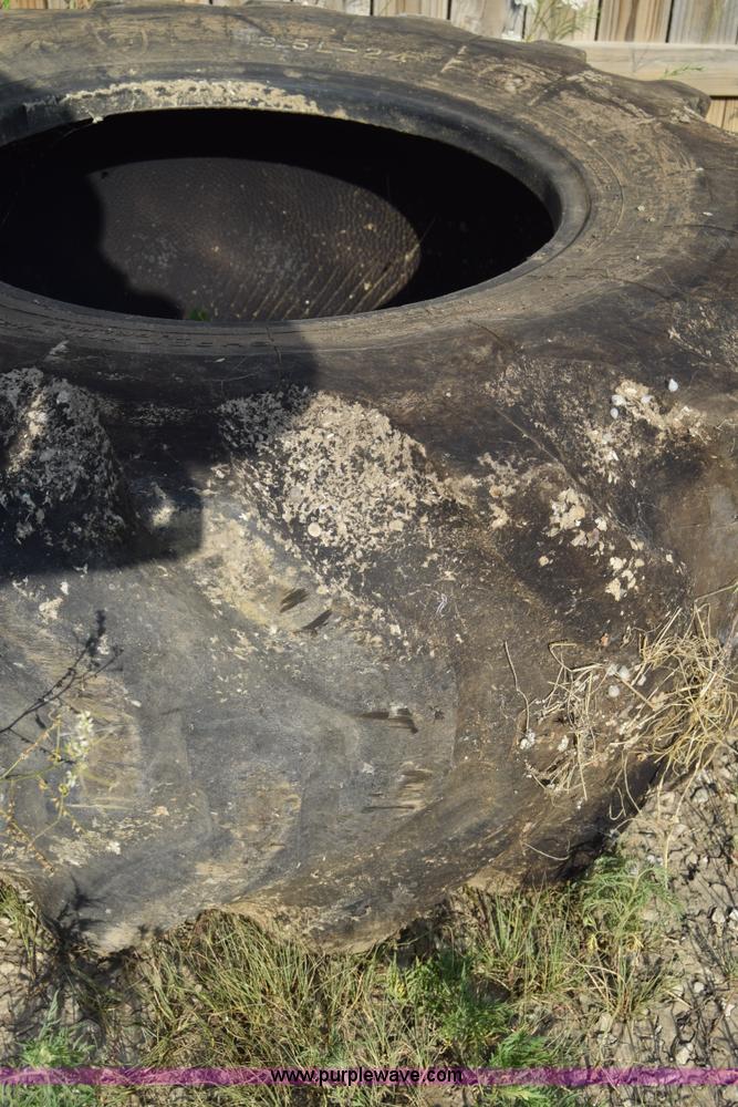 image for item AZ9019 (5) assorted 24" tires