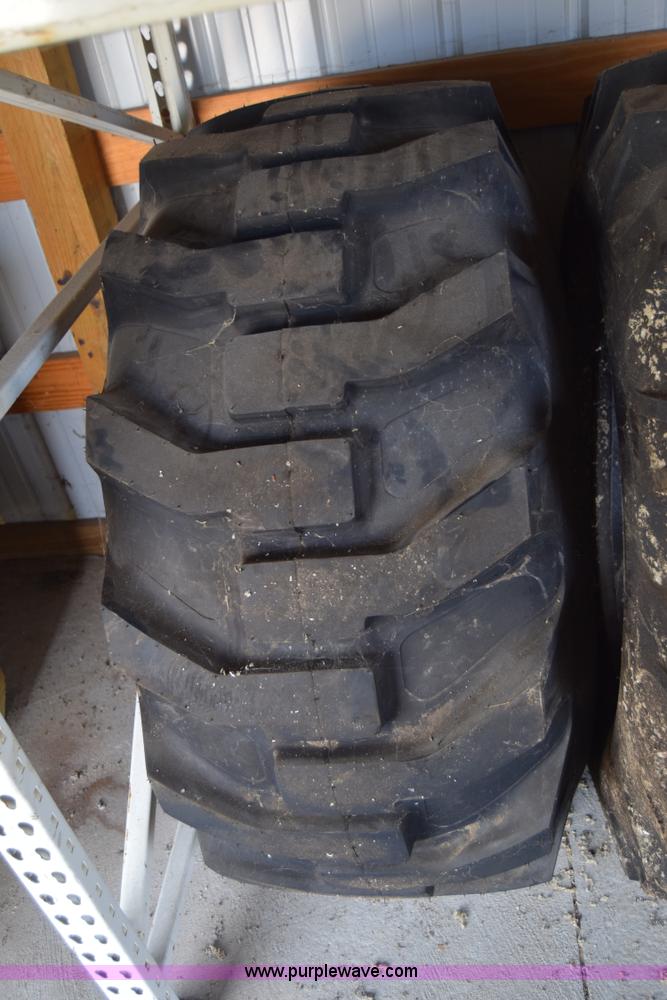 image for item AZ9021 (2) Constellation 19.5L-24 tires