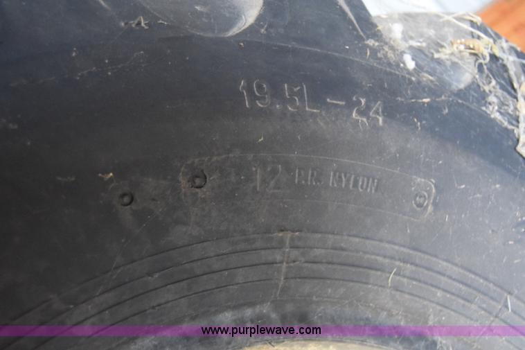 image for item AZ9021 (2) Constellation 19.5L-24 tires