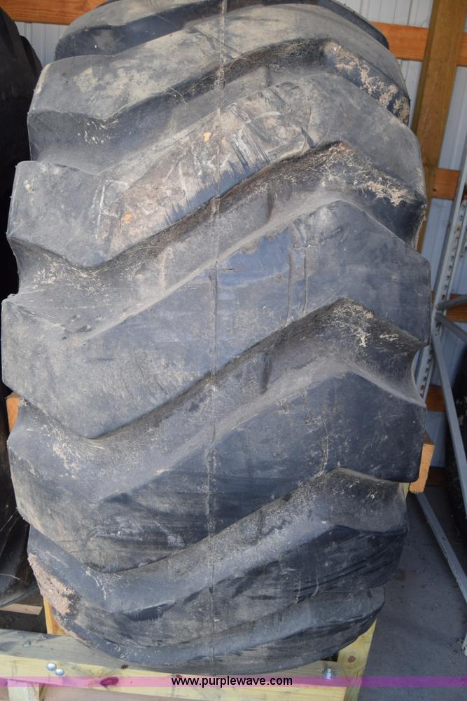 image for item AZ9023 (2) Firestone 29.5-29 tires