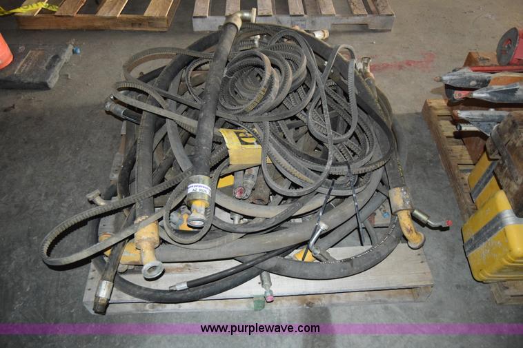 image for item AZ9026 Assorted hydraulic hoses