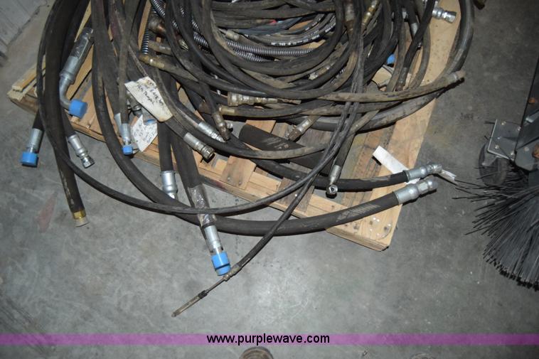 image for item AZ9026 Assorted hydraulic hoses