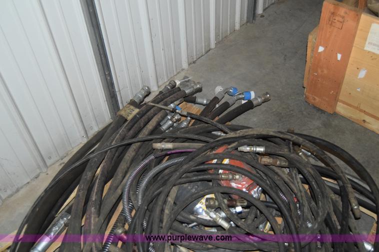 image for item AZ9026 Assorted hydraulic hoses
