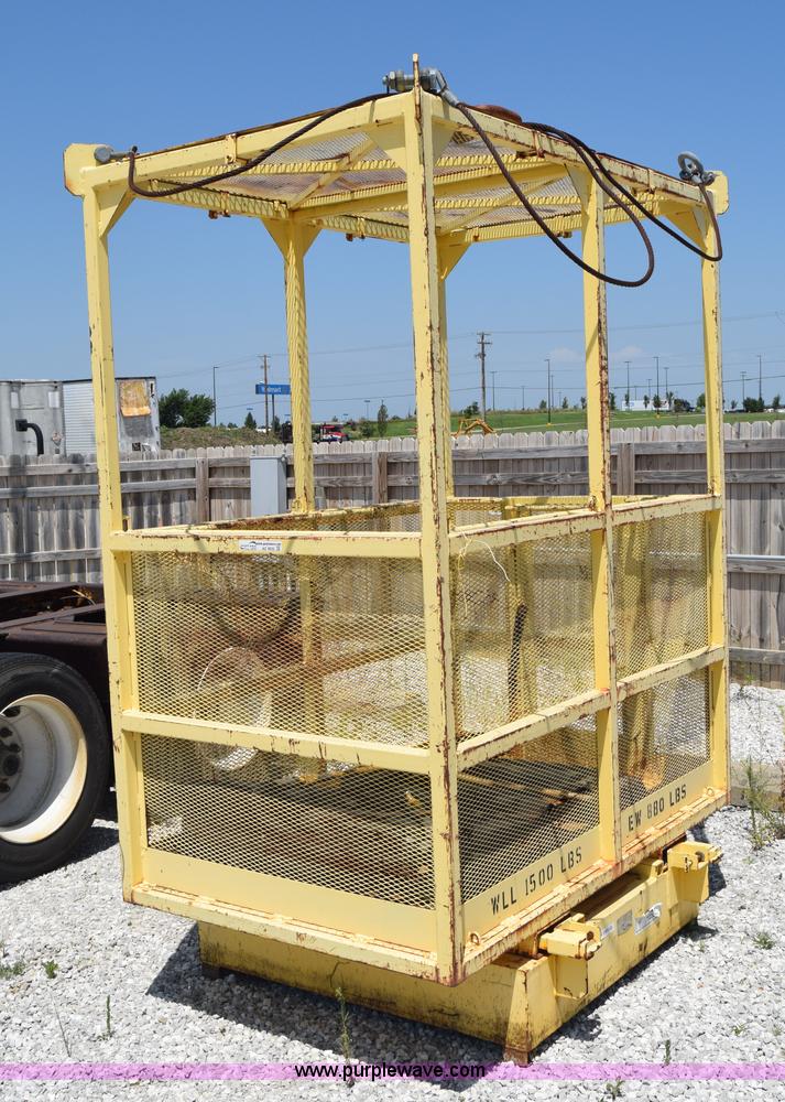 image for item AZ9032 Man basket