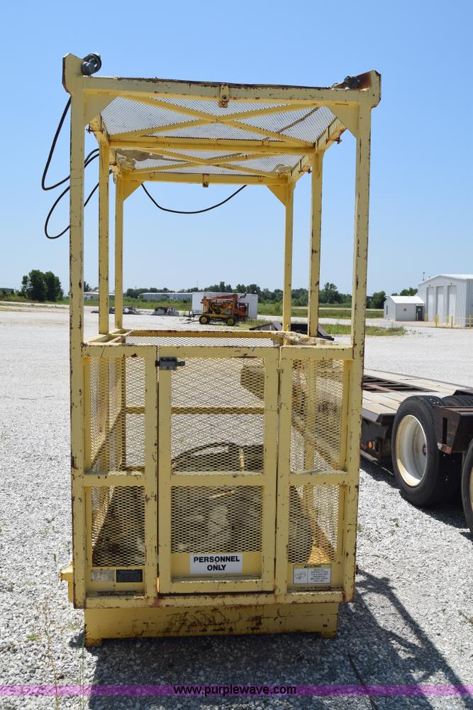 image for item AZ9032 Man basket