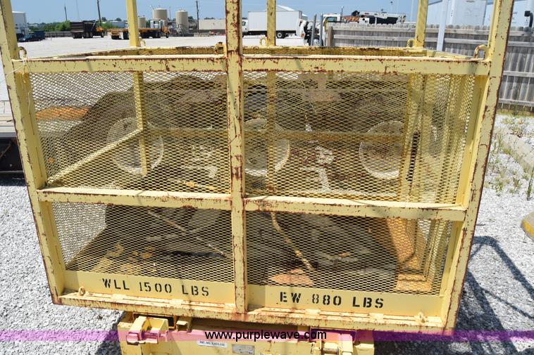 image for item AZ9032 Man basket