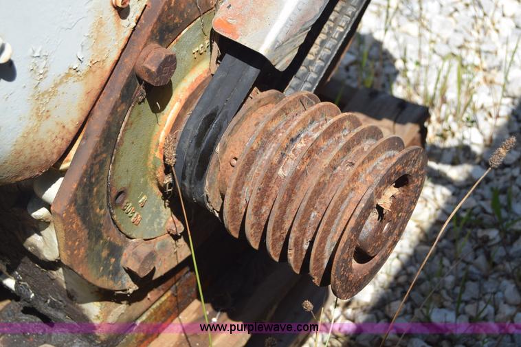 image for item AZ9040 (2) Wisconsin four cylinder diesel engines