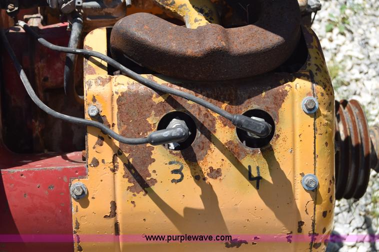 image for item AZ9040 (2) Wisconsin four cylinder diesel engines