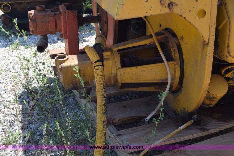 image for item AZ9042 (2) Wisconsin four cylinder gas engines