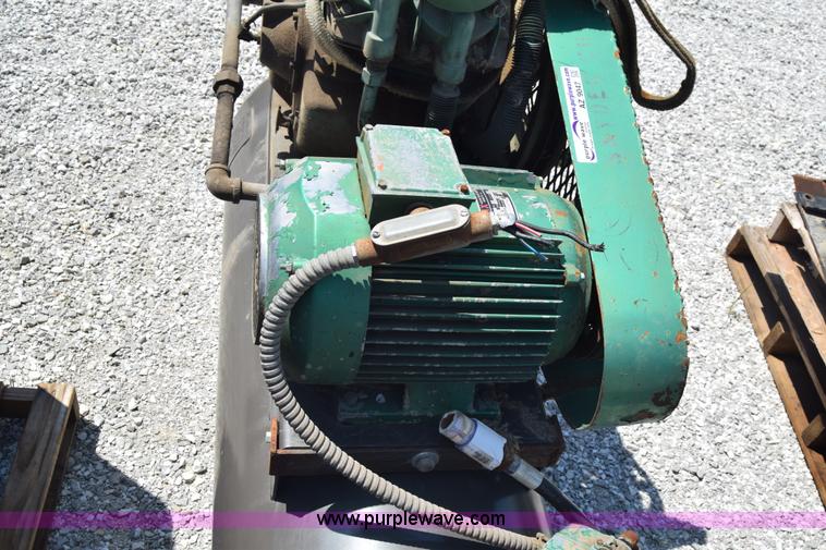image for item AZ9047 Air compressor