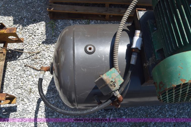 image for item AZ9047 Air compressor