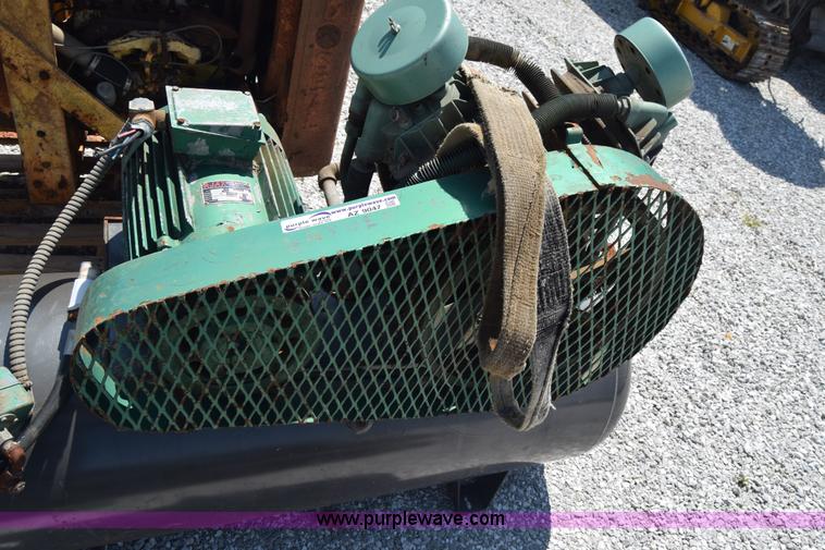 image for item AZ9047 Air compressor