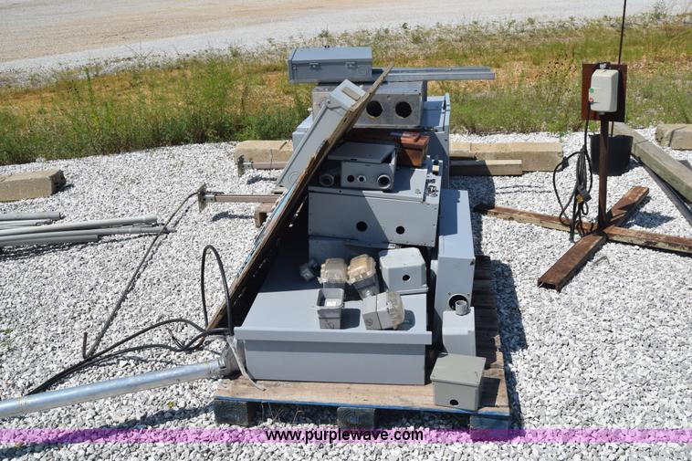 image for item AZ9050 Assorted items