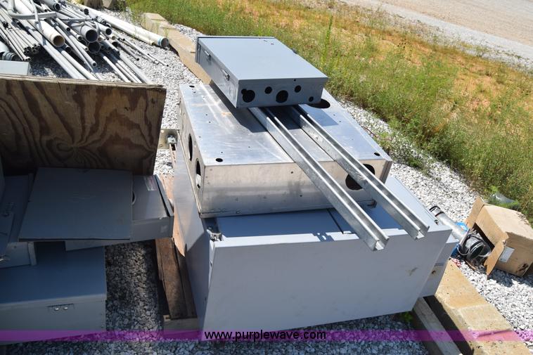 image for item AZ9050 Assorted items