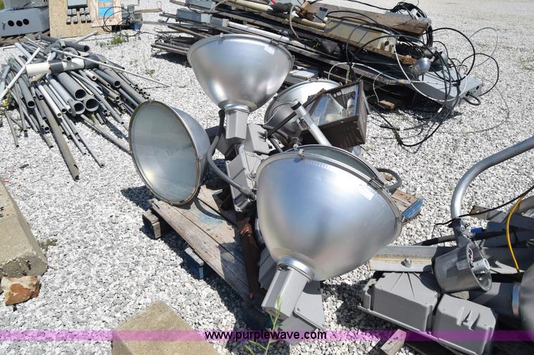 image for item AZ9050 Assorted items