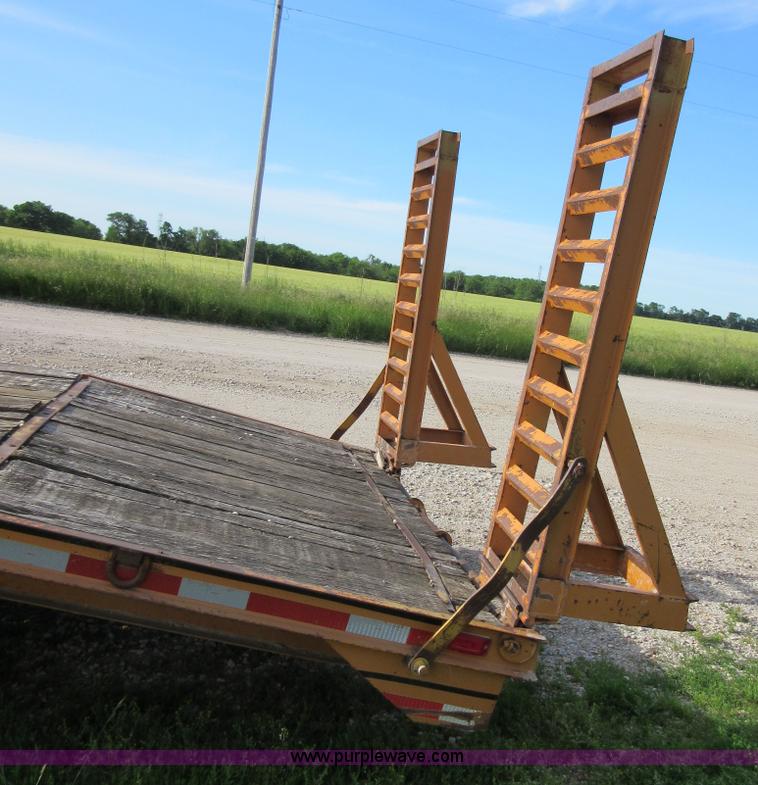 image for item BA9281 2005 Econoline MP1223DE equipment trailer