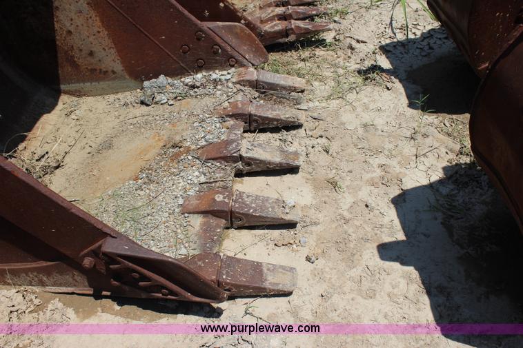 image for item BE9498 Bucket