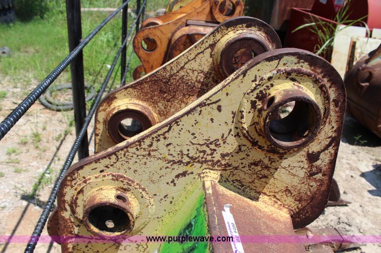 image for item BE9499 CP bucket