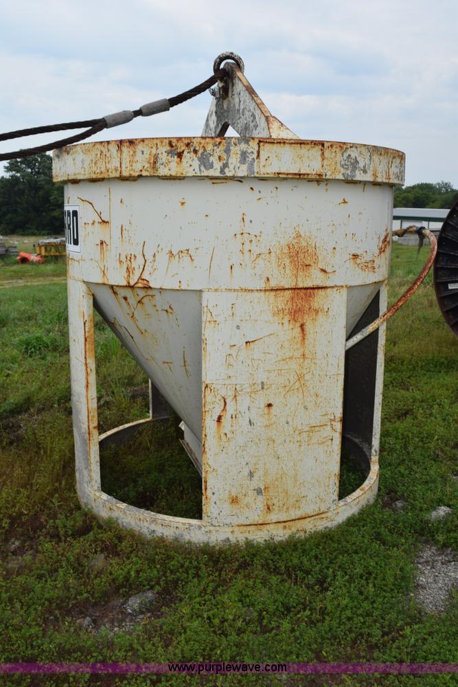 image for item BI9384 Gar-Bro concrete bucket