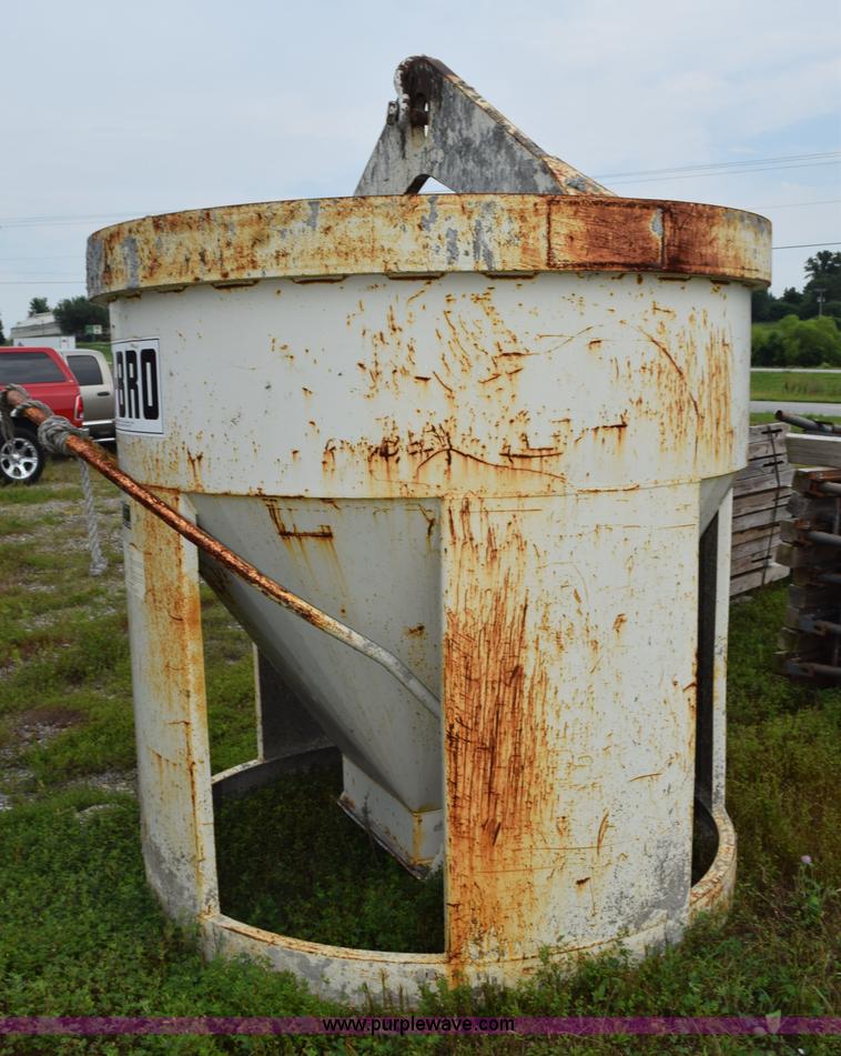 image for item BI9384 Gar-Bro concrete bucket