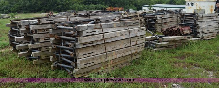 image for item BI9385 Approximately 140 overhang brackets