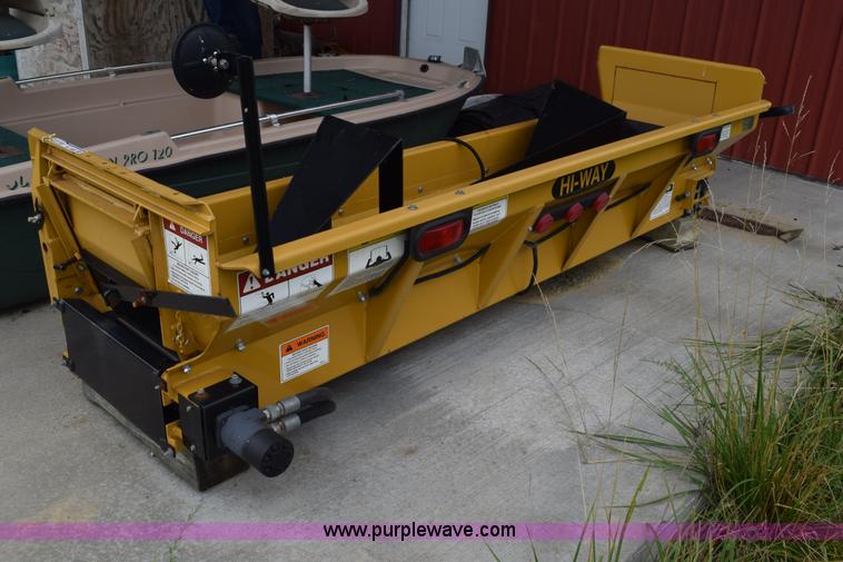 image for item BI9386 Hi-way TGC-18 side dump conveyor