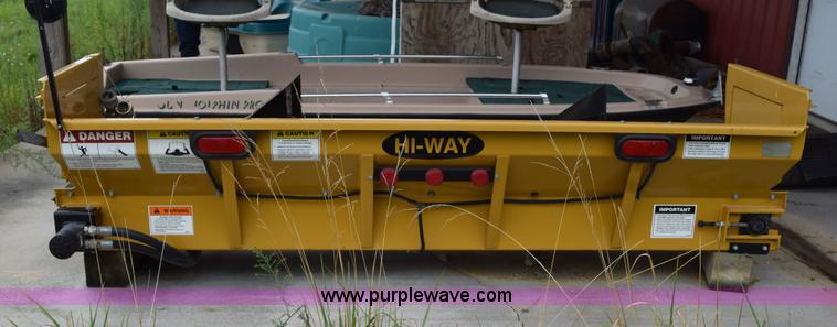 image for item BI9386 Hi-way TGC-18 side dump conveyor