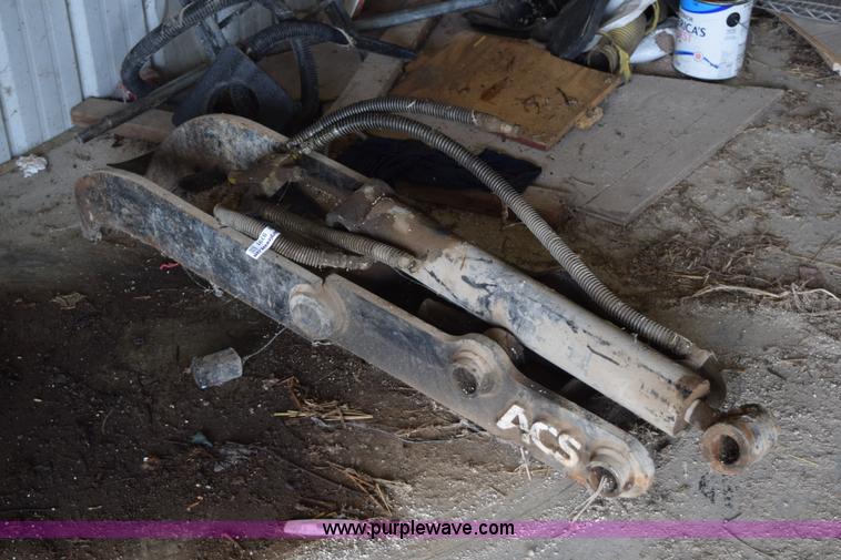 image for item BI9391 ACS hydraulic thumb