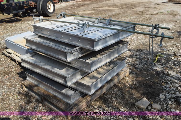 image for item BI9397 Aluminum luvers