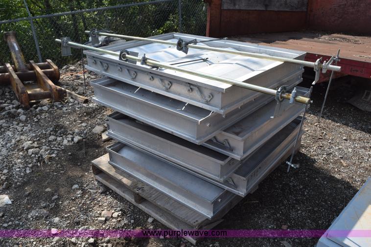 image for item BI9397 Aluminum luvers