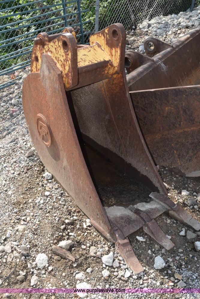 image for item BI9401 Backhoe bucket