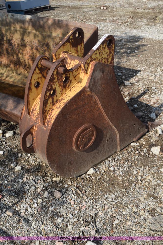 image for item BI9401 Backhoe bucket