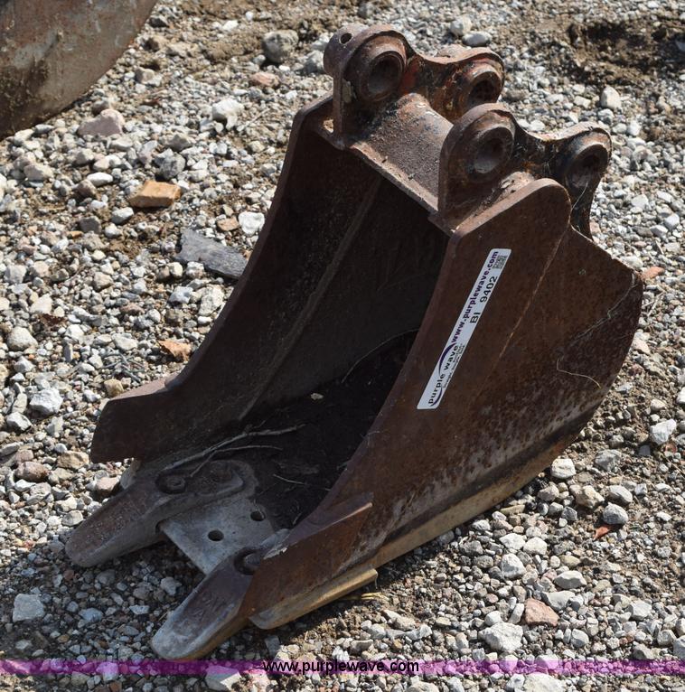 image for item BI9402 Caterpillar mini excavator bucket