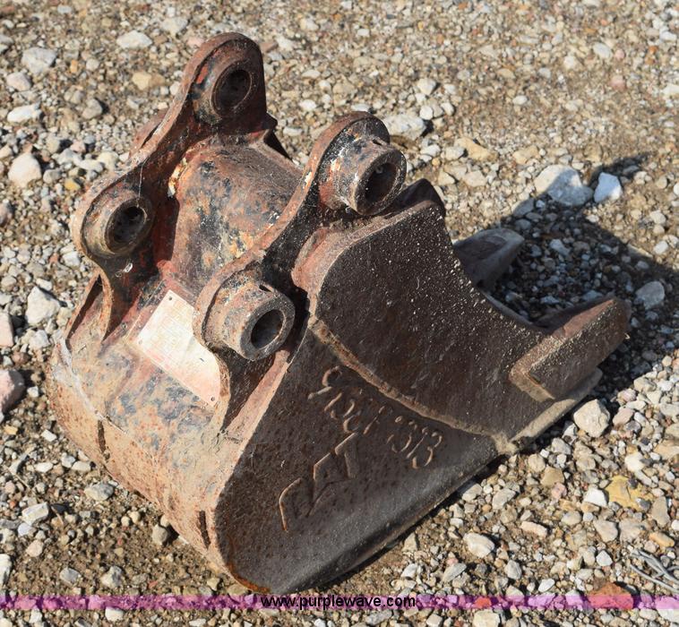 image for item BI9402 Caterpillar mini excavator bucket
