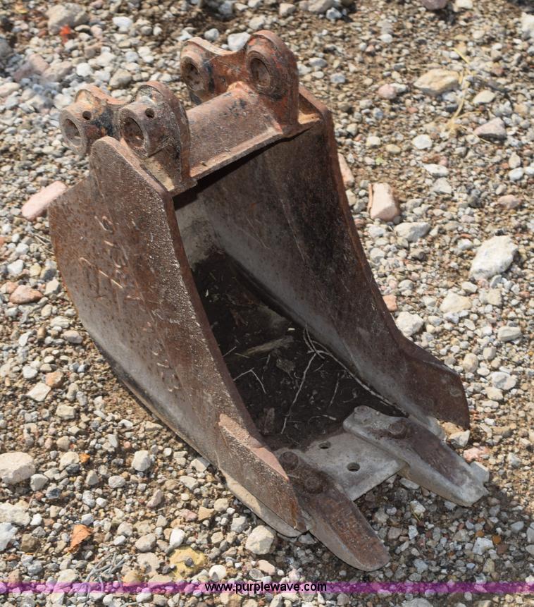 image for item BI9402 Caterpillar mini excavator bucket