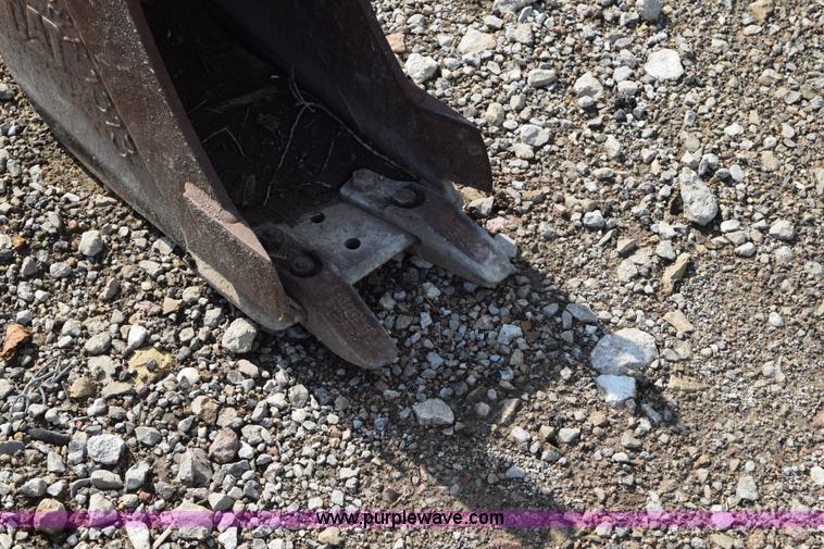 image for item BI9402 Caterpillar mini excavator bucket