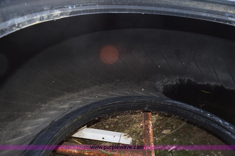 image for item BI9406 (2) Michelin 20.5R25 tires