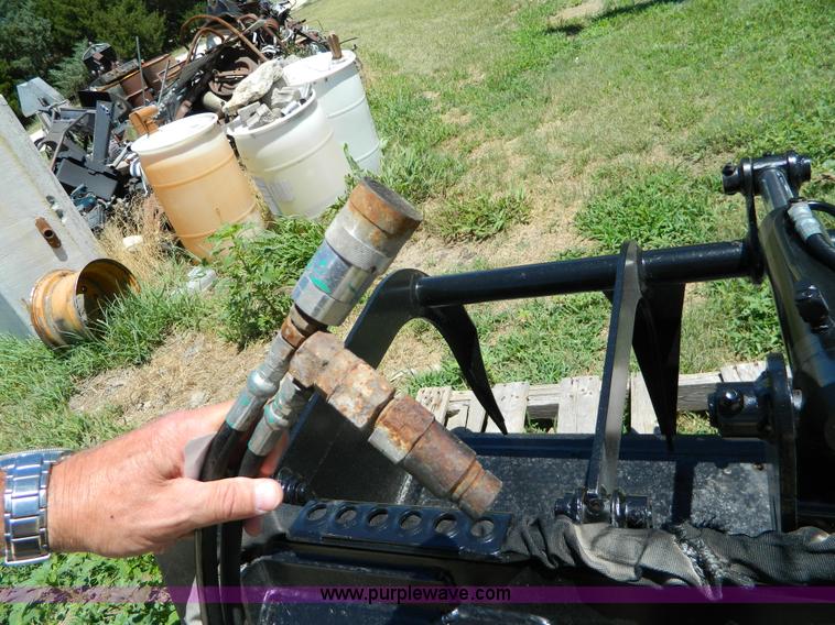 image for item BJ9063 Melroe skid steer grapple bucket