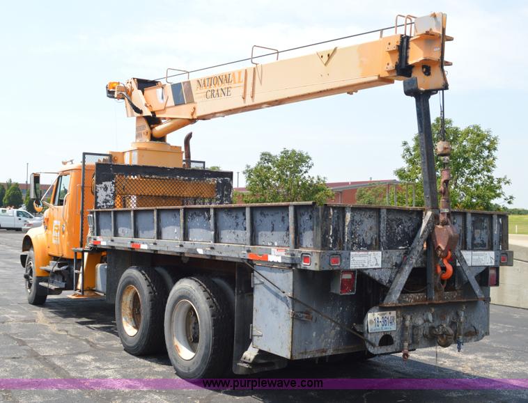 image for item BK9706 1995 International 4900 crane truck